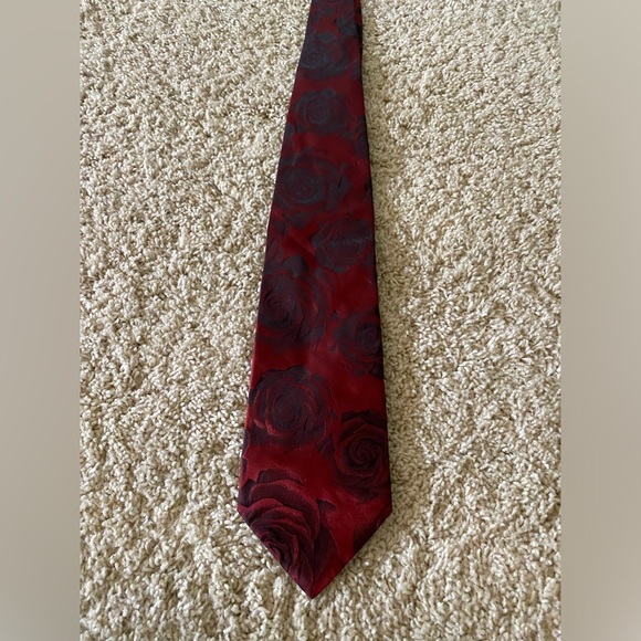 Vintage Dolce & Gabbana Silk Tie - Picture 3 of 6
